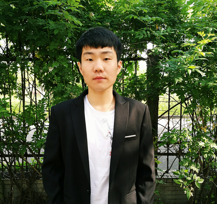 机械工程学院顾光健标准照.jpg