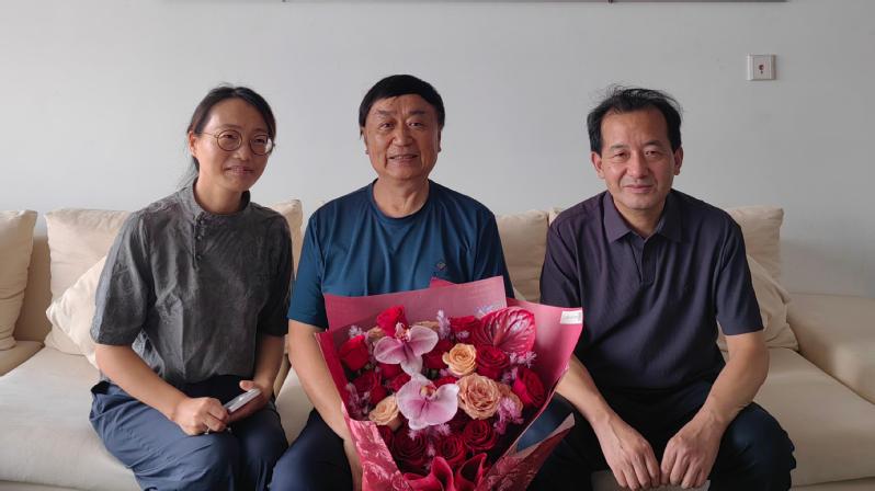 王卫东副书记带队慰问蓝绍颖